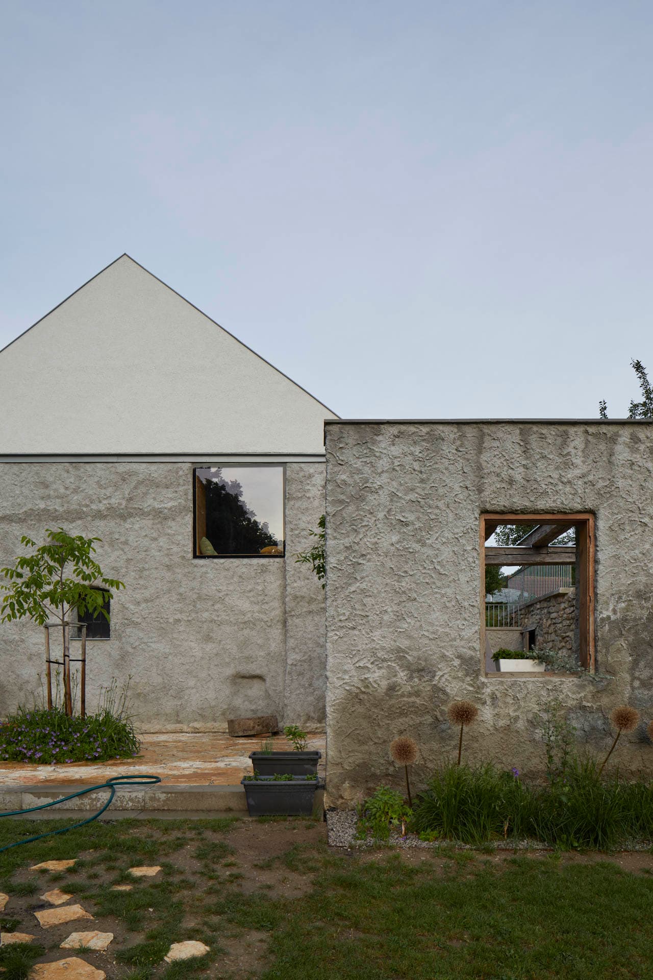 Nový dům se starým mlýnem