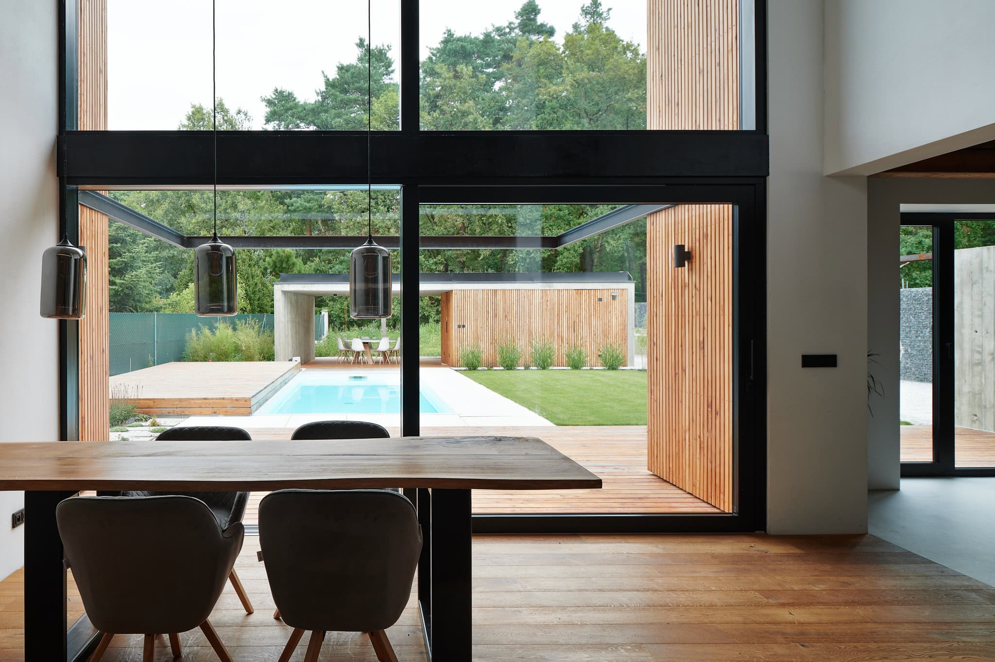 Atypický dům ve Zminném – moderní dům se zahradami | myLoci